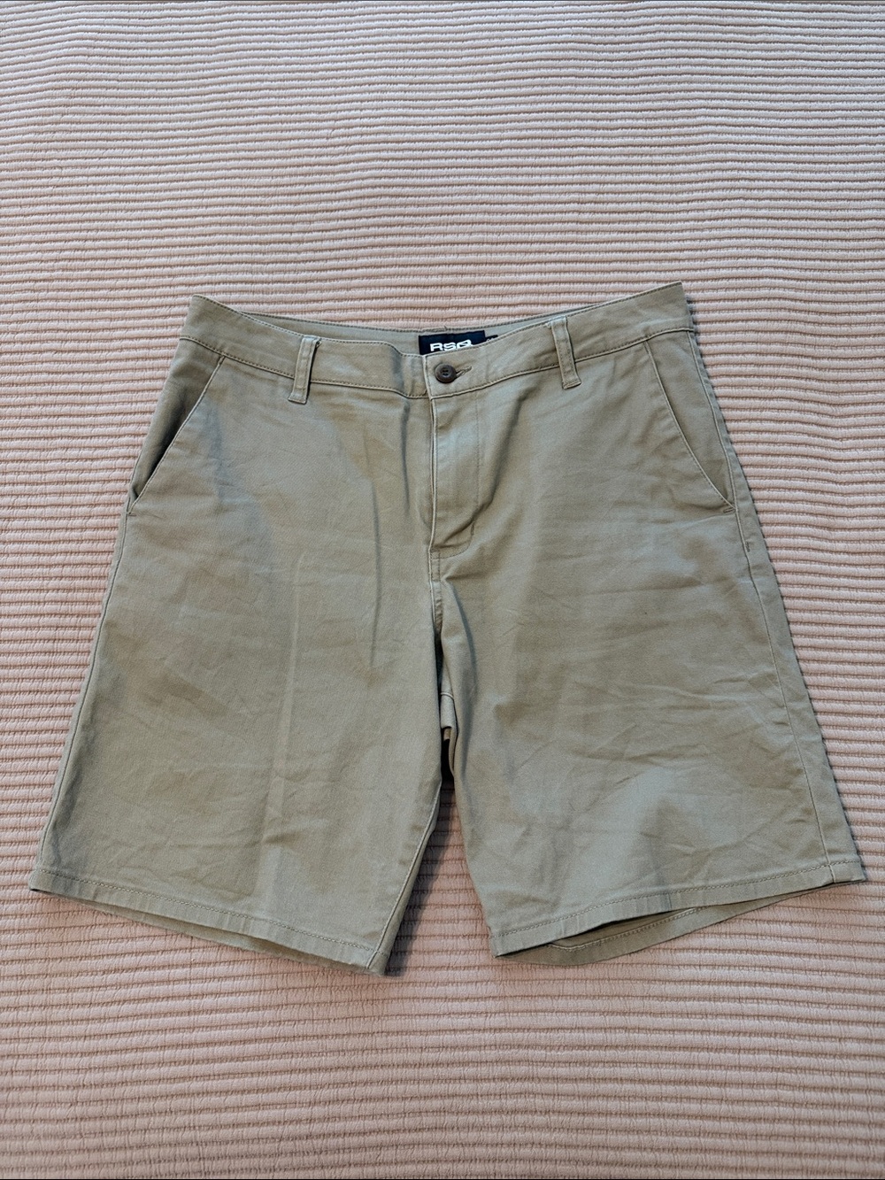RSQ Mens Mid Length Chino Shorts in Dark Khakis
